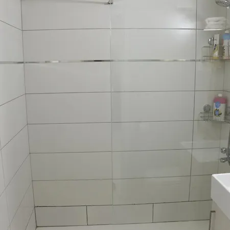 Spacious Apartment, Near Pinikoudes Apartman