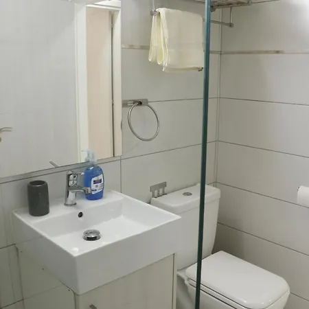 Apartment Spacious Apartment, Near Pinikoudes *