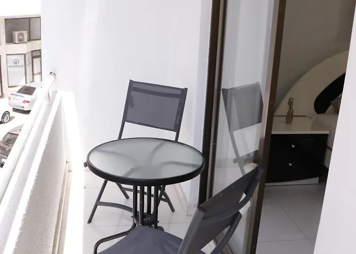 Spacious Apartment, Near Pinikoudes Apartamento Lárnaca