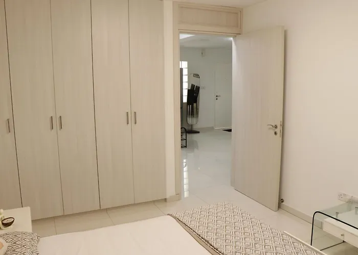 Apartman Spacious Apartment, Near Pinikoudes *