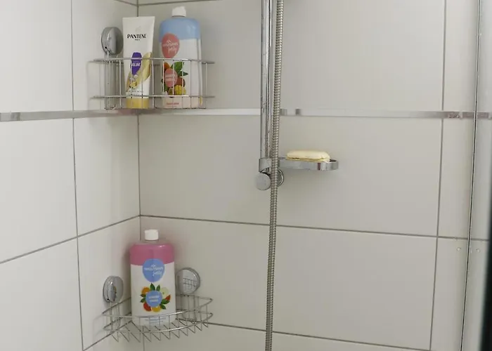 Spacious Apartment, Near Pinikoudes *