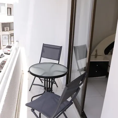 Spacious Apartment, Near Pinikoudes Appartement Larnaca